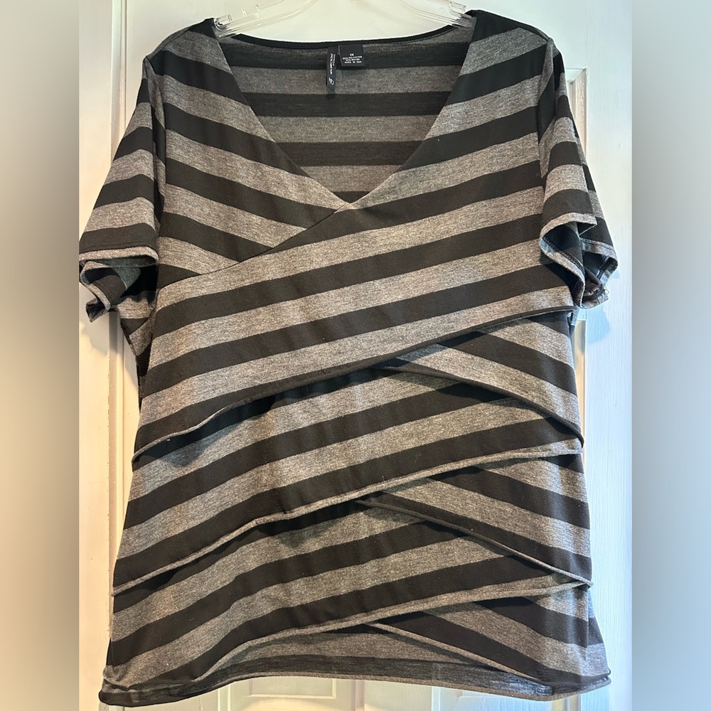 New Directions Woman Knit Top